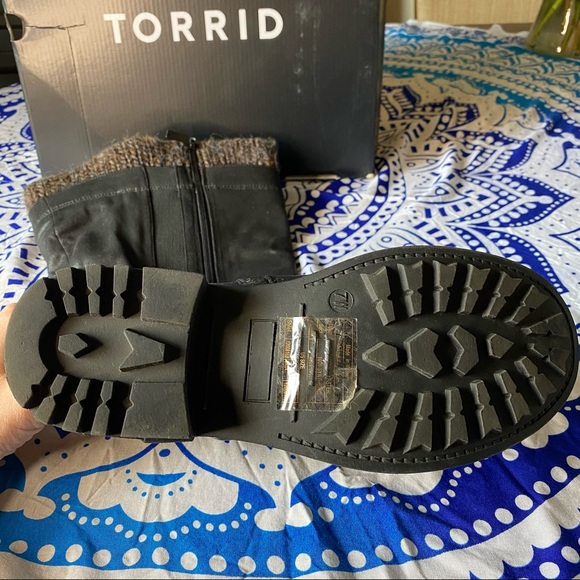 NWT TORRID Wide Width/Wide CALF Sweater Cuff Boots - Picture 14 of 16